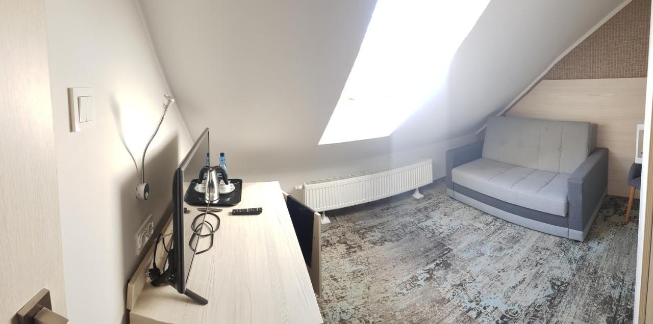 Willa Nest Unieście Exteriör bild