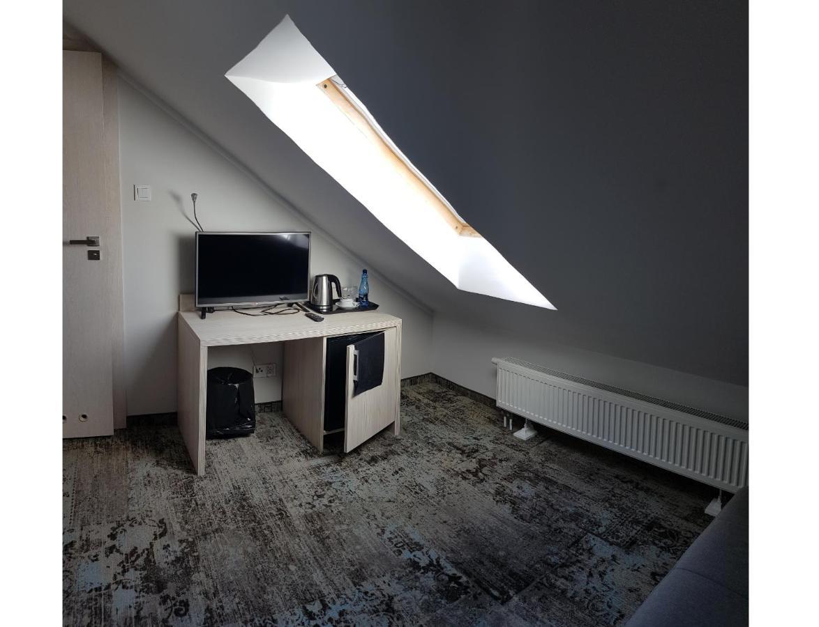 Willa Nest Unieście Exteriör bild